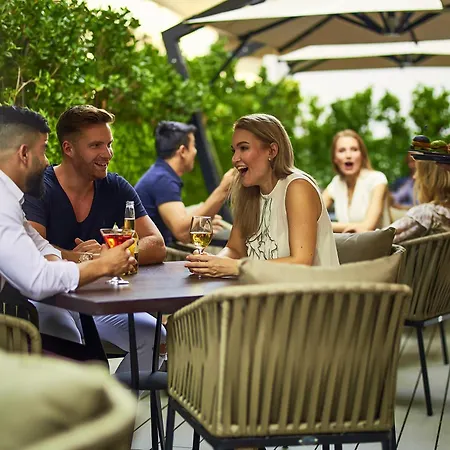Mercure Dubai Barsha Heights Hotel Suites And Apartments-3